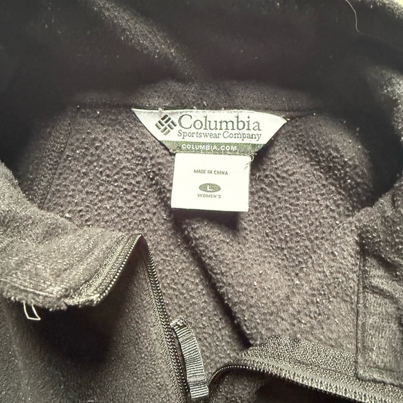 Columbia Sportswear Black Zipper Vest Size Large Classic Logo Great Condition - Picture 3 of 5